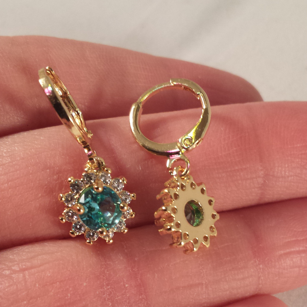 18K Yellow Gold Filled Flower Blue Diamond Zircon Dangle Earrings Gorgeous - Picture 3 of 3